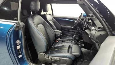 MINI Cooper Convertible