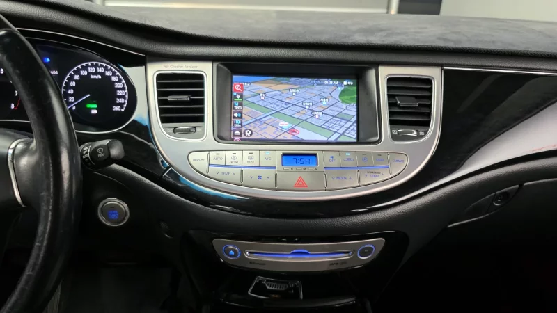 Hyundai Genesis