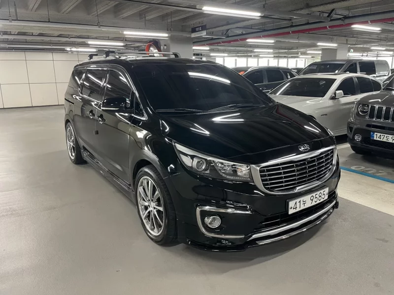 Kia Carnival