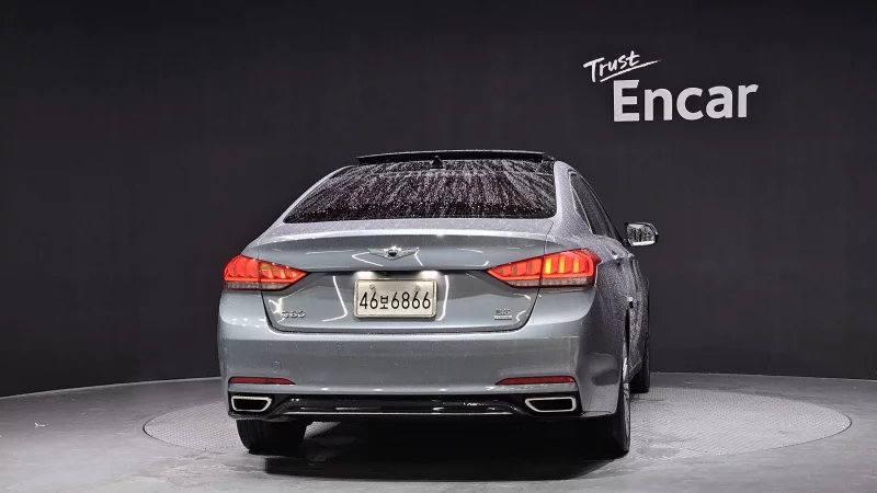Hyundai Genesis
