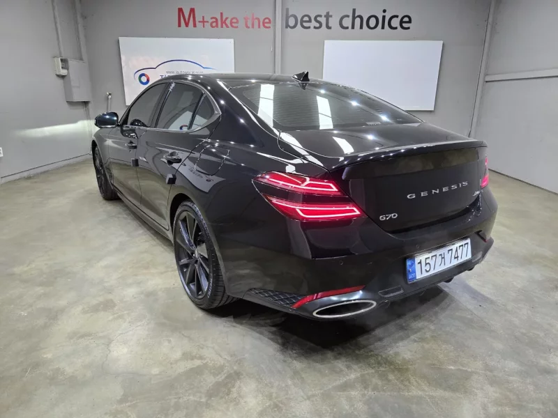 Genesis G70