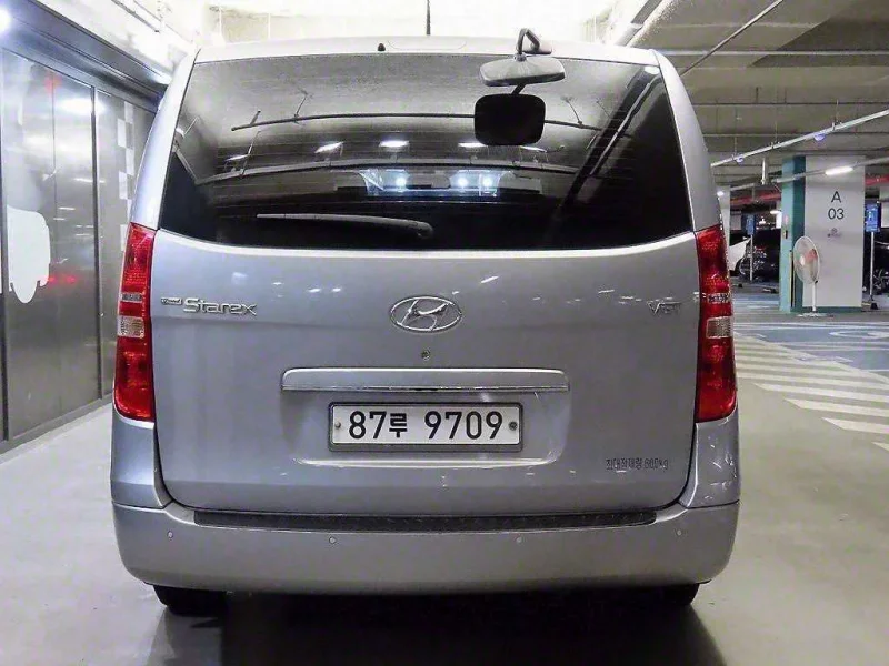 Hyundai Starex