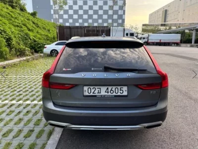 Volvo V90