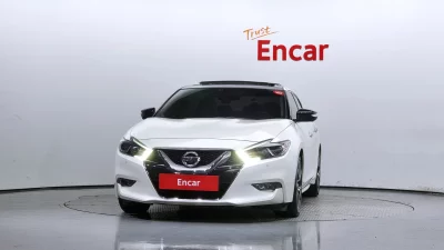 Nissan MAXIMA