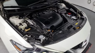 Nissan MAXIMA