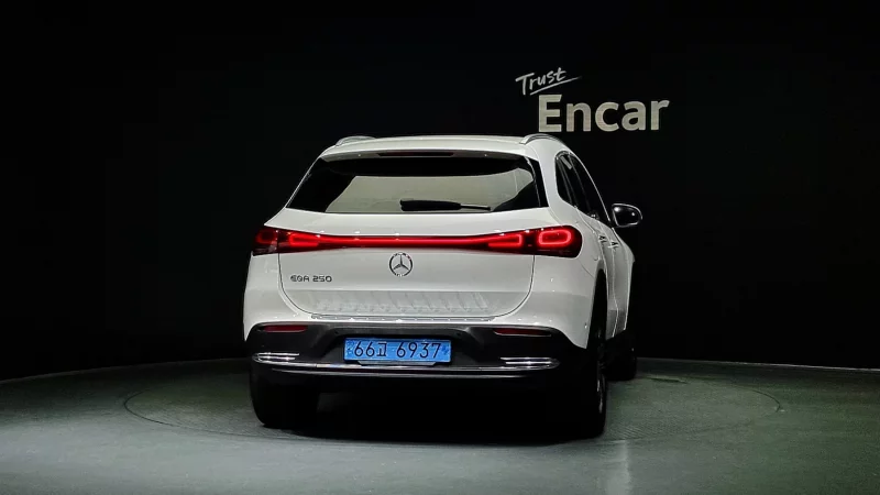 Mercedes-Benz EQA