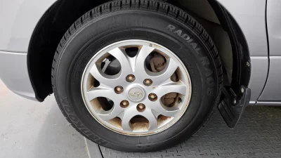 Hyundai Starex