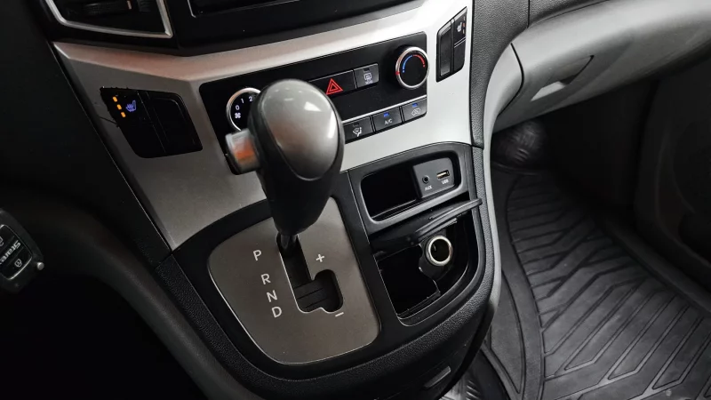 Hyundai Grand Starex