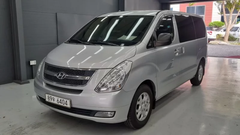 Hyundai Starex