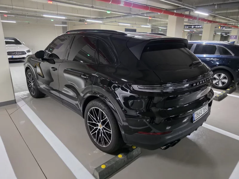 Porsche CAYENNE