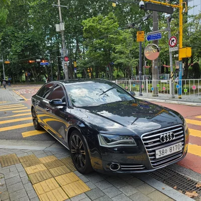 Audi A8