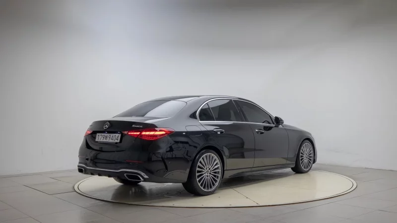 Mercedes-Benz C-Class