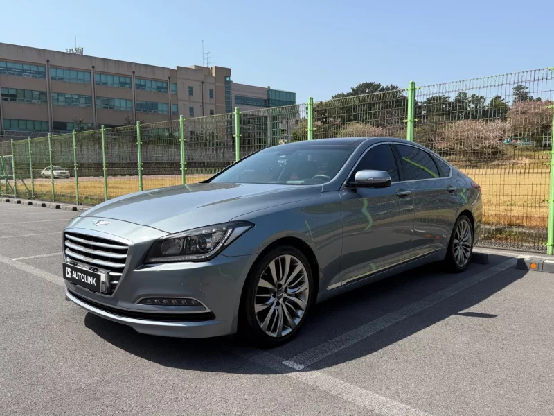 Hyundai Genesis