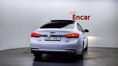 Hyundai Genesis