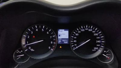 Infiniti Q70