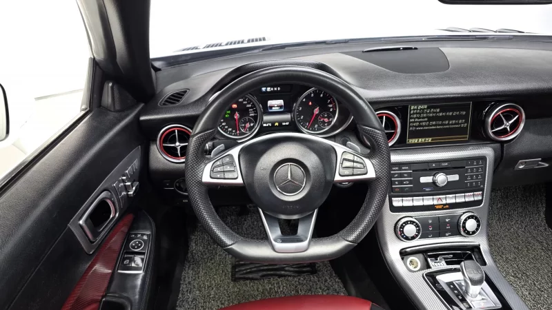 Mercedes-Benz SLC-Class