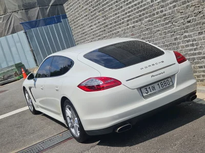 Porsche PANAMERA