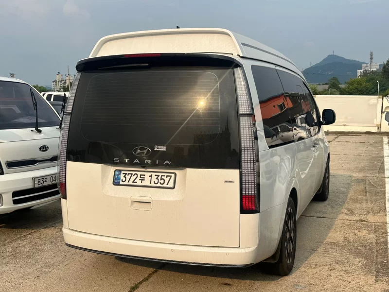 Hyundai Staria