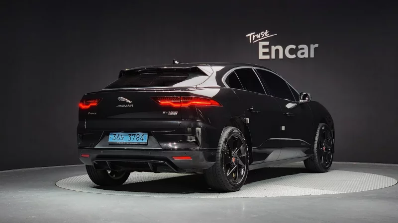 Jaguar I-PACE