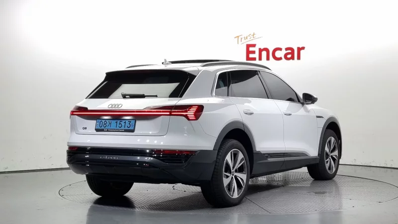 Audi Q8 E-TRON