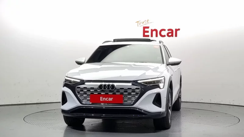 Audi Q8 E-TRON