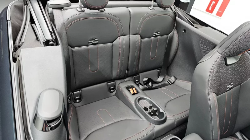 MINI Cooper Convertible