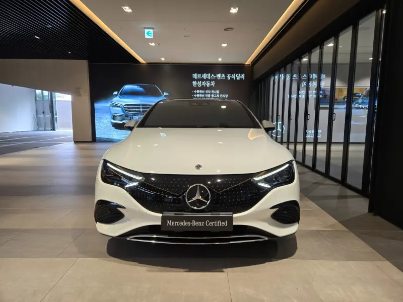 Mercedes-Benz EQE