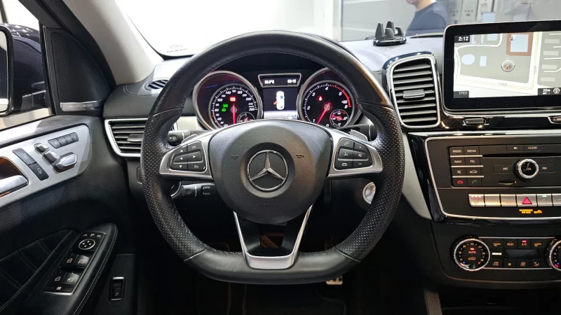 Mercedes-Benz GLE-Class