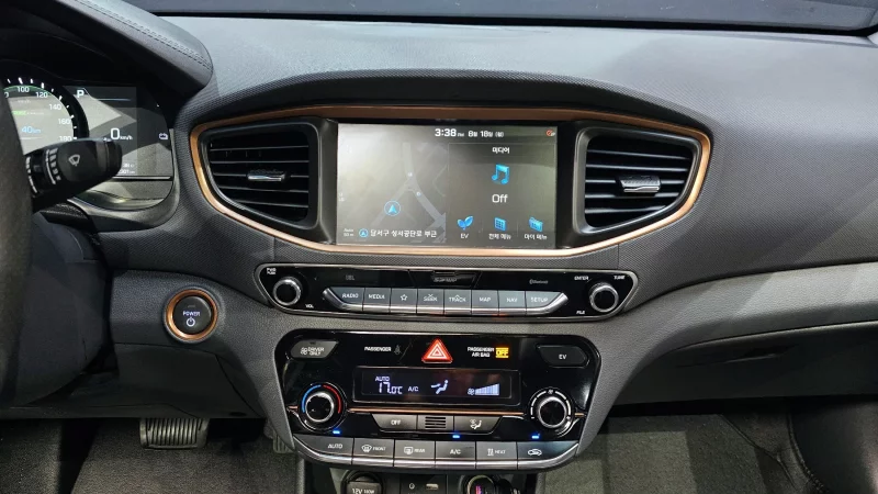 Hyundai Ioniq