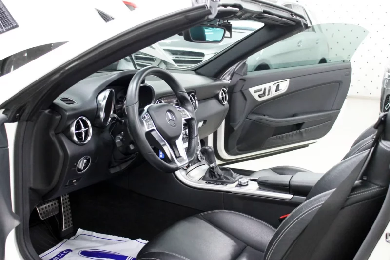 Mercedes-Benz SLK-Class