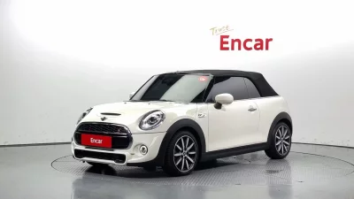 MINI Cooper Convertible