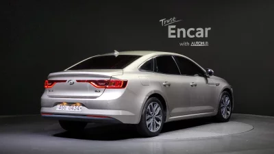 Renault Samsung SM6