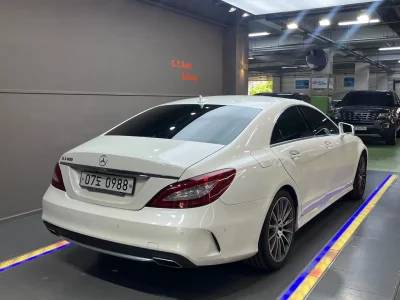 Mercedes-Benz CLS-Class