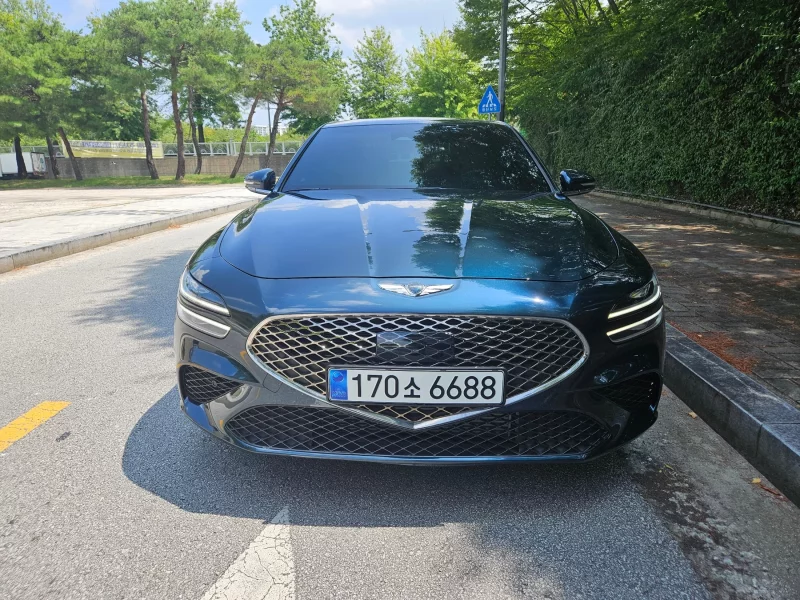 Genesis G70