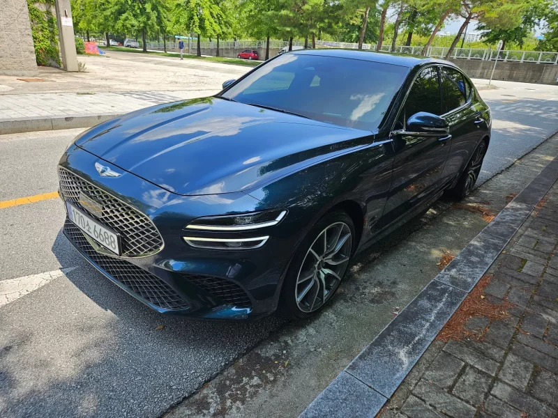 Genesis G70