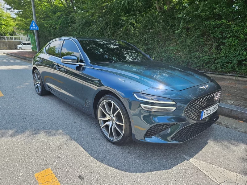Genesis G70