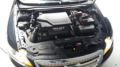 Ford TAURUS