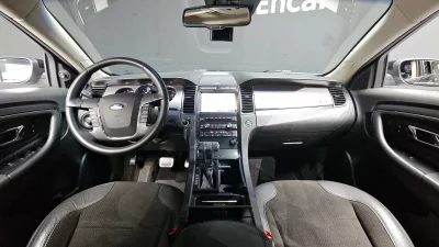 Ford TAURUS