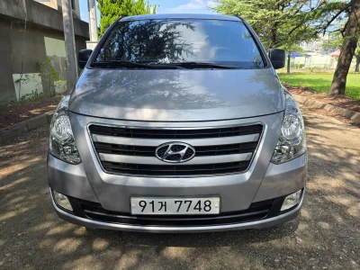 Hyundai Starex