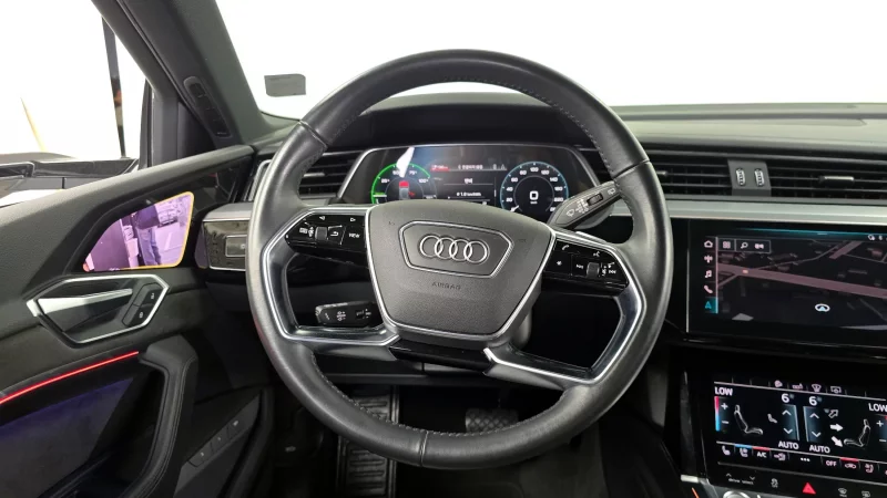 Audi e-tron