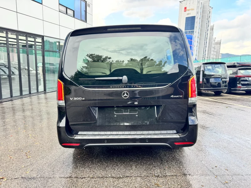 Mercedes-Benz V-Class