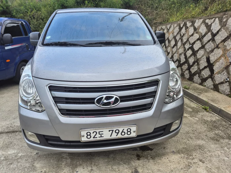 Hyundai Grand Starex