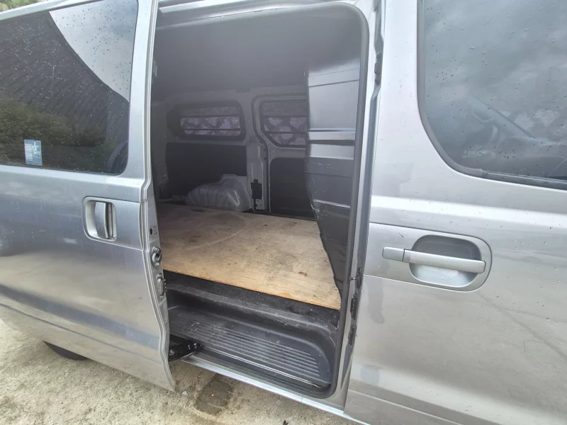 Hyundai Grand Starex