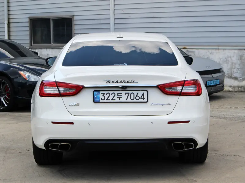 Maserati Quattroporte