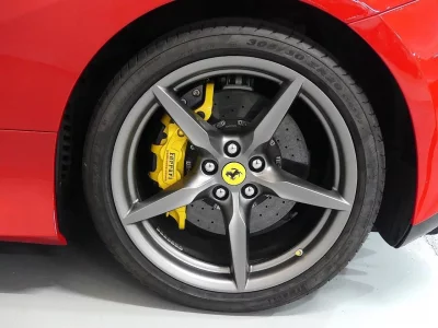 Ferrari F8
