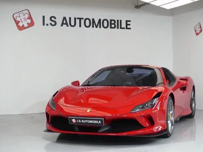 Ferrari F8