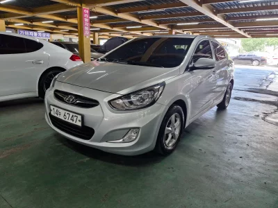 Hyundai Accent