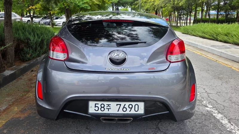 Hyundai Veloster