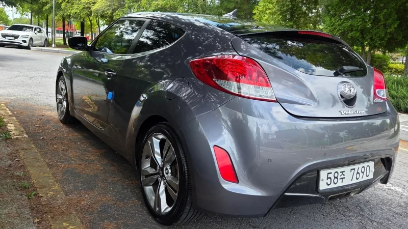 Hyundai Veloster