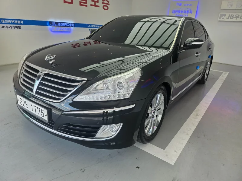 Hyundai Equus